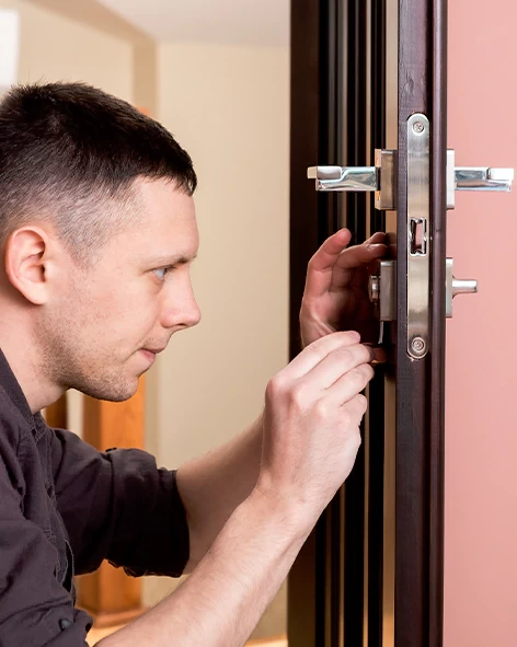 : Professional Locksmith For Commercial And Residential Locksmith Services in Rialto, CA
