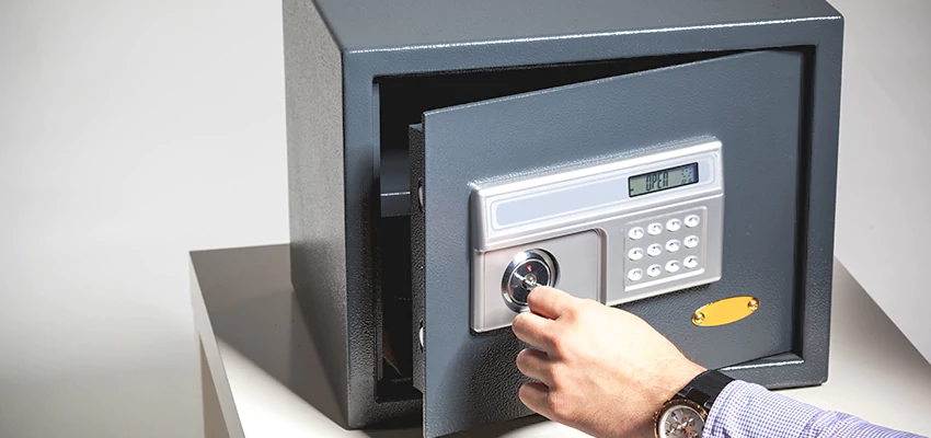 Jewelry Safe Unlocking Service in Rialto, California